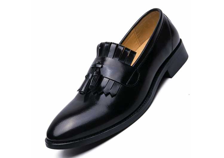 Tassel Leather Shoes Men Loafers Casual Slip on Men Dress Shoes Oxfords Graceful Men Suit Shoes Breathable Party Shoes Moccasins