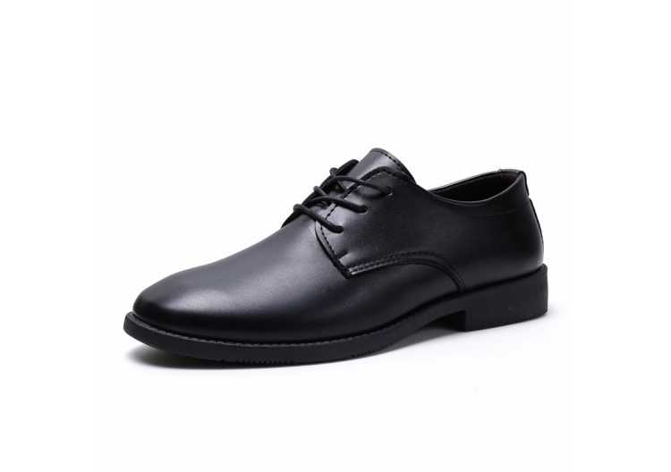 New 2021 Flat Classic Men Dress Shoes Patent Leather Wingtip Carved Italian Formal Oxford Footwear Plus Size 39 44 for Summer